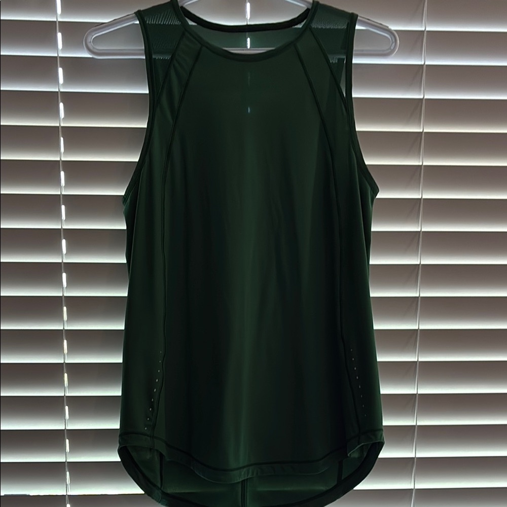 Lululemon Athletica Green Tank Top with Moisture-Wicking Fabric